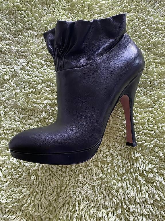 Scarpe da donna: PRADA Stiefelette Schwarz Leder Gr. 40,5 – Usato da Weggis venduto da goo_vn75 1