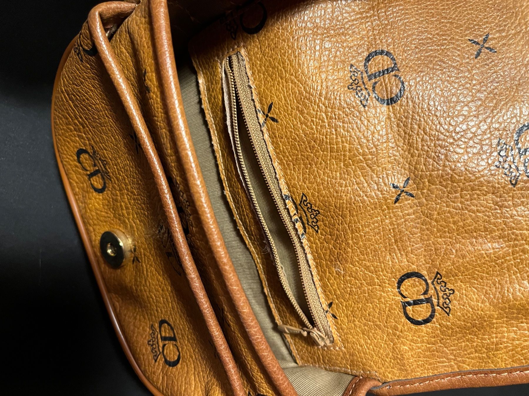 Borse da donna: Edle Handtasche / Umhängetasche braun – Usato da Zürich venduto da olivier0310 6
