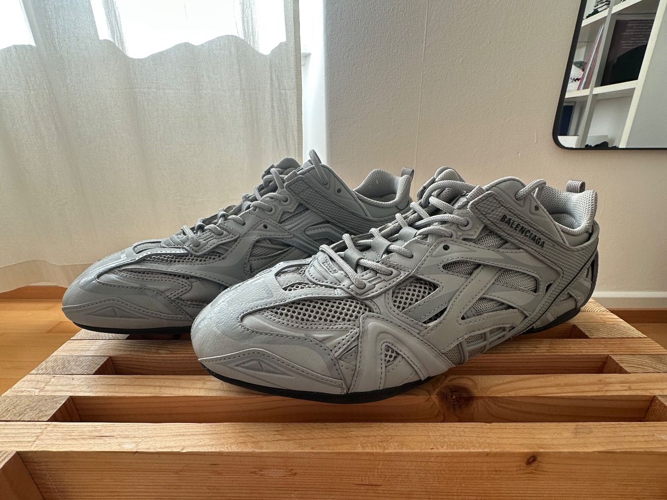 Balenciaga Scarpe da uomo: Balenciaga Drive Sneaker Grey – Usato da Luzern venduto da lenny.scm 1