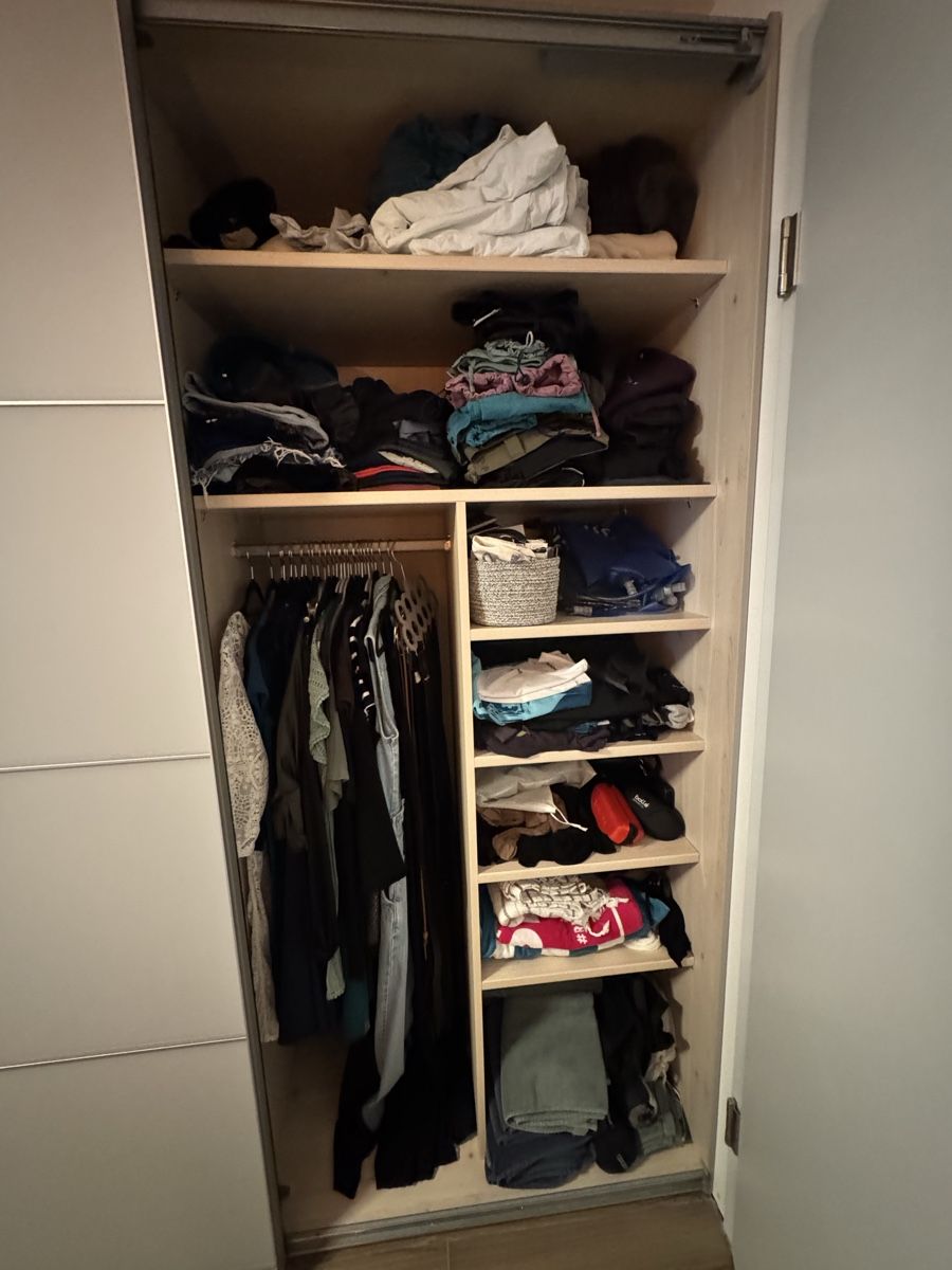 Armoires: Kleiderschrank – D'occasion à Richterswil par Corinne210 2