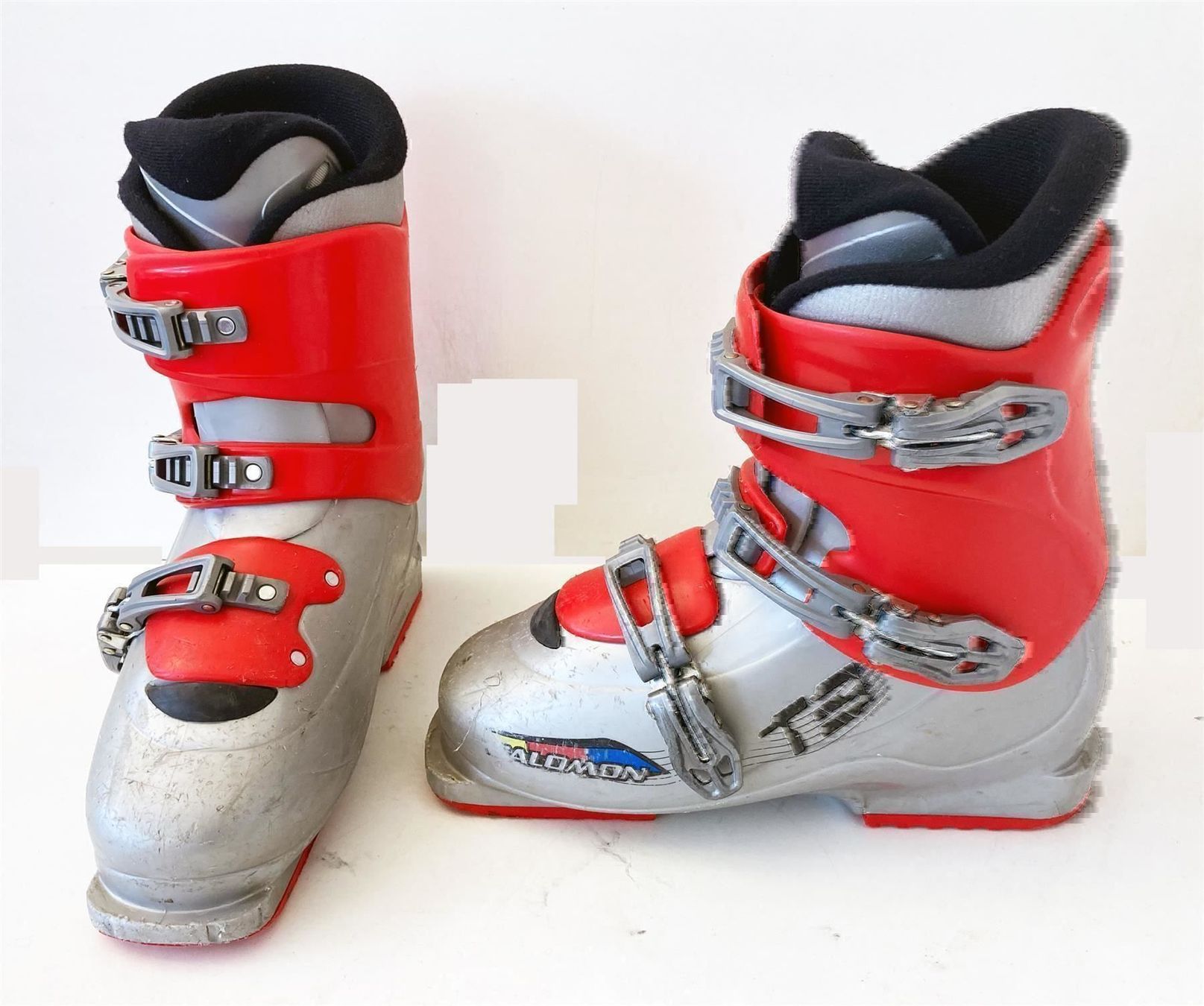 Schuhe für Jungen: Skischuhe Salomon T3; Grösse 40 – Gebraucht aus Brüttisellen von SkiverkaufStepan