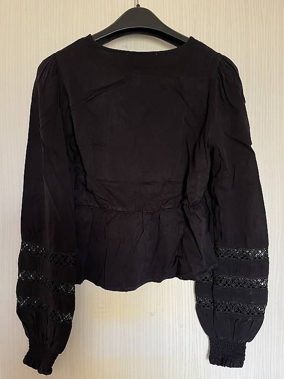 Camicette: Schwarze Bluse Gr.34 – Usato da St. Gallen venduto da andreav. 1