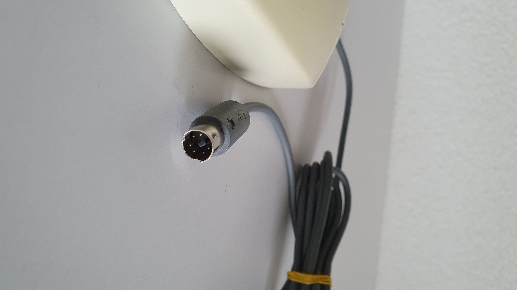 Logitech Maus: Vintage Logitech Maus Serial-MousePort M-CQ38 – Gebraucht aus Giswil von  2