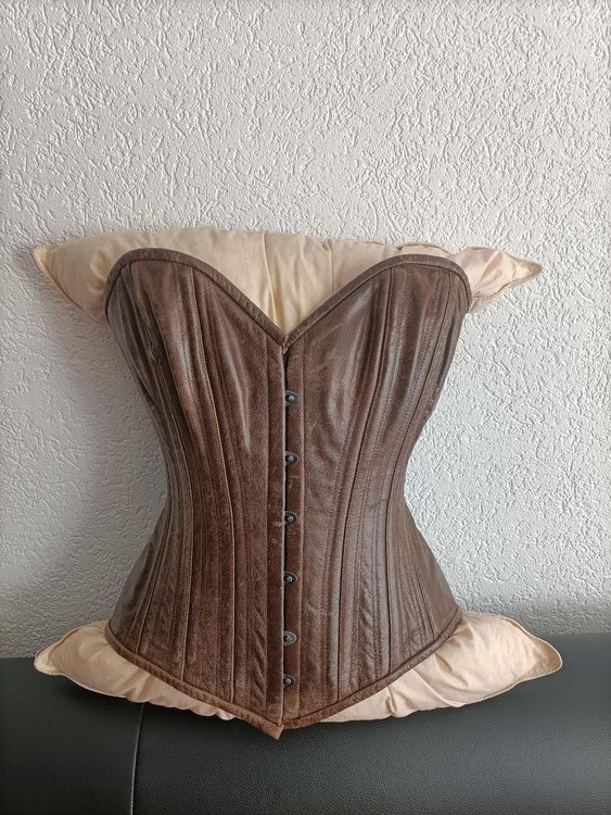 Corset victorien bustier cuir marron XL 30″ 76cm Kaufen auf Ricardo