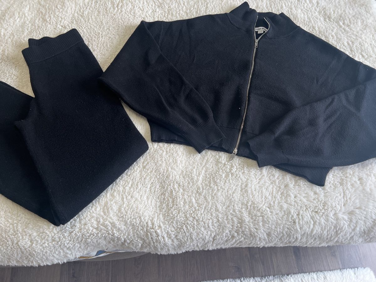 Kleiderpakete: Ensemble noir, taille pantalon XS veste L – Gebraucht aus Chenens von anasantos90 2