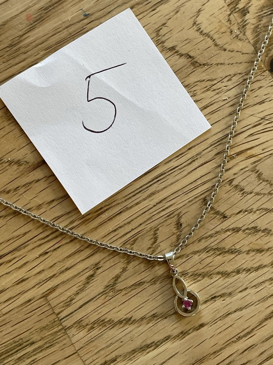 Catenine: Kette mit Anhänger – Usato da Flawil venduto da Naphtali 6