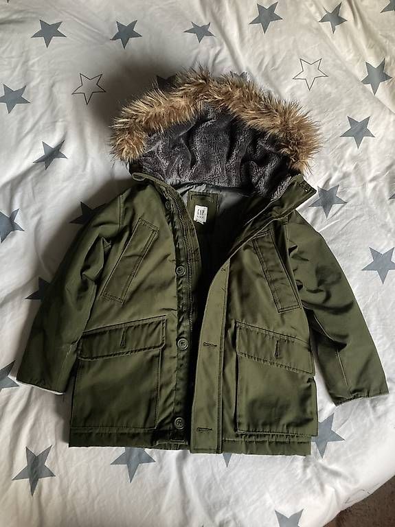 Gap Jacken: Gap Winterjacke Kinder Grösse 114-132 – Gebraucht aus Regensdorf von Candyqueen