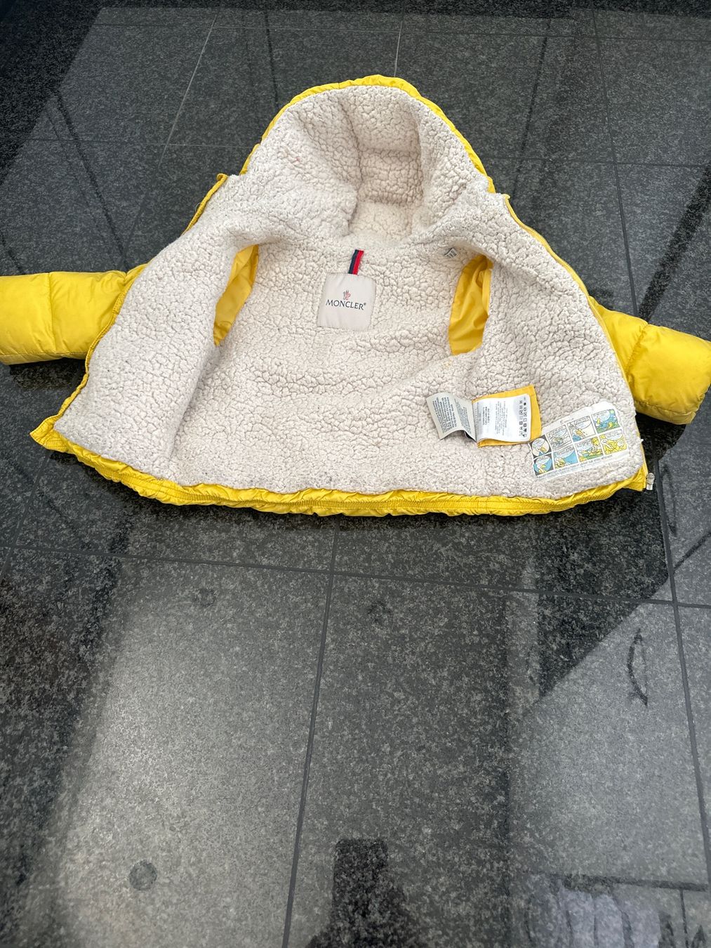 Moncler Giacche & Cappotti: Moncler – Usato da Gossau SG venduto da Carvalloh 4