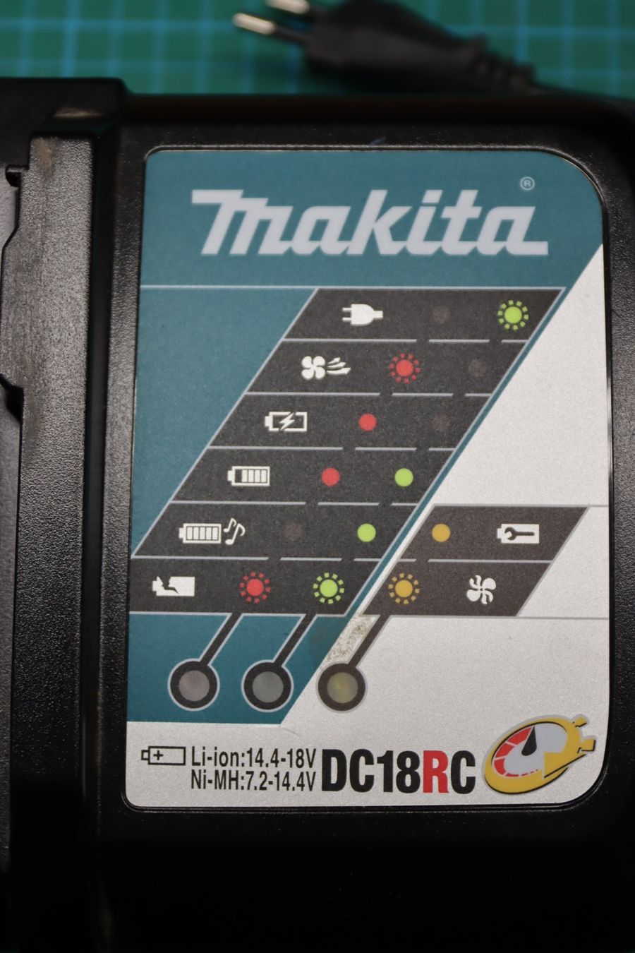 Makita Akkus & Batterien: Makita Ladegerät DC18RC – Gebraucht aus Emmetten von Super008 1