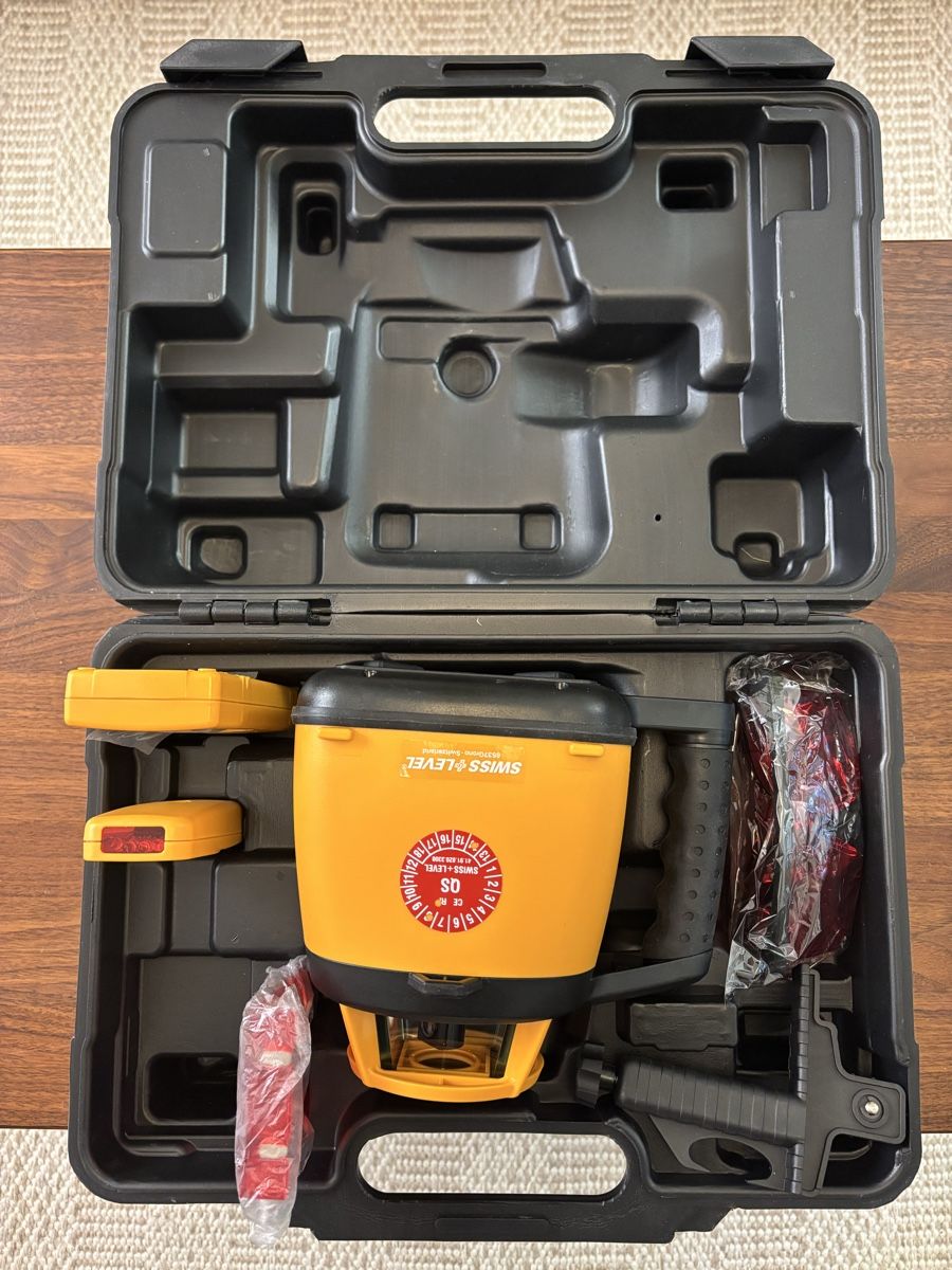 Leica Messen: Swiss Level Basic Rotationslaser mit Zubehör im Koffer – Gebraucht aus Zürich von Chevrolet_55 1