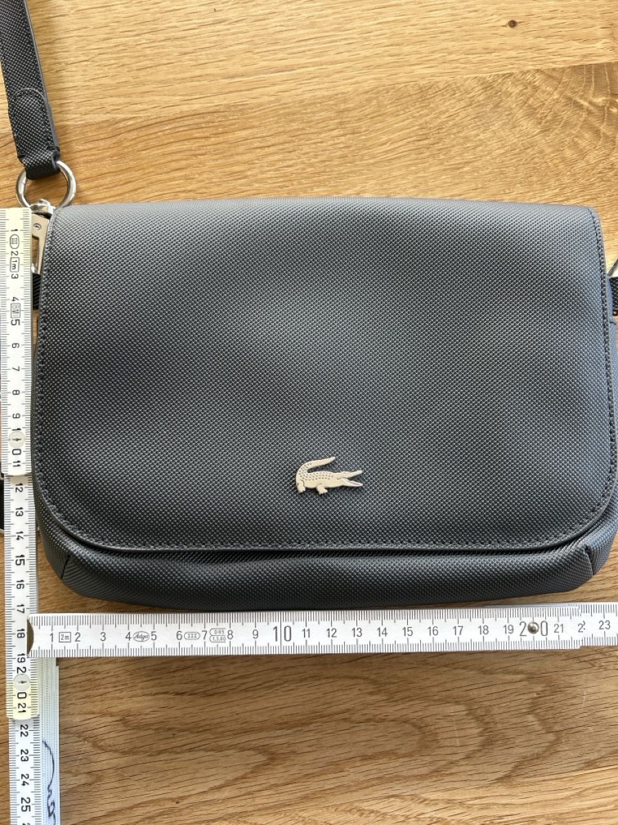 Lacoste Taschen für Damen: Originale Lacoste Tasche – Gebraucht aus Lustmühle von Simiel 3