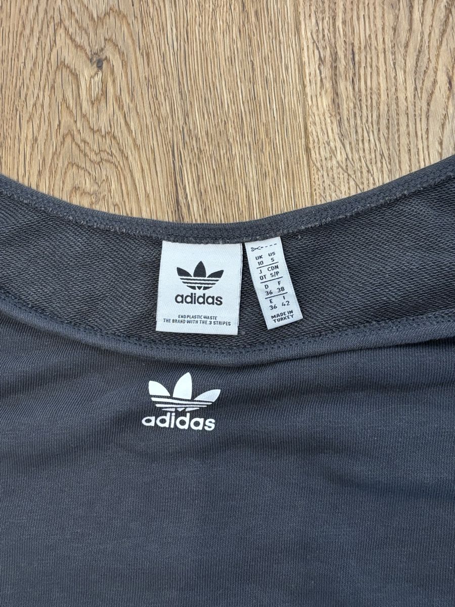 Adidas Maglioni & Felpe: Adidas Pullover, kurz – Usato da Lengnau AG venduto da carmen_ck 3