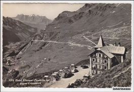 Klausenpass / Hotel Klausen Bus Postauto