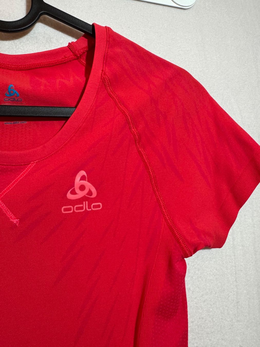 Odlo Top: Rotes Sport - Top von Odlo Gr. S – Usato da Grosswangen venduto da SALE_SALE_SALE 8