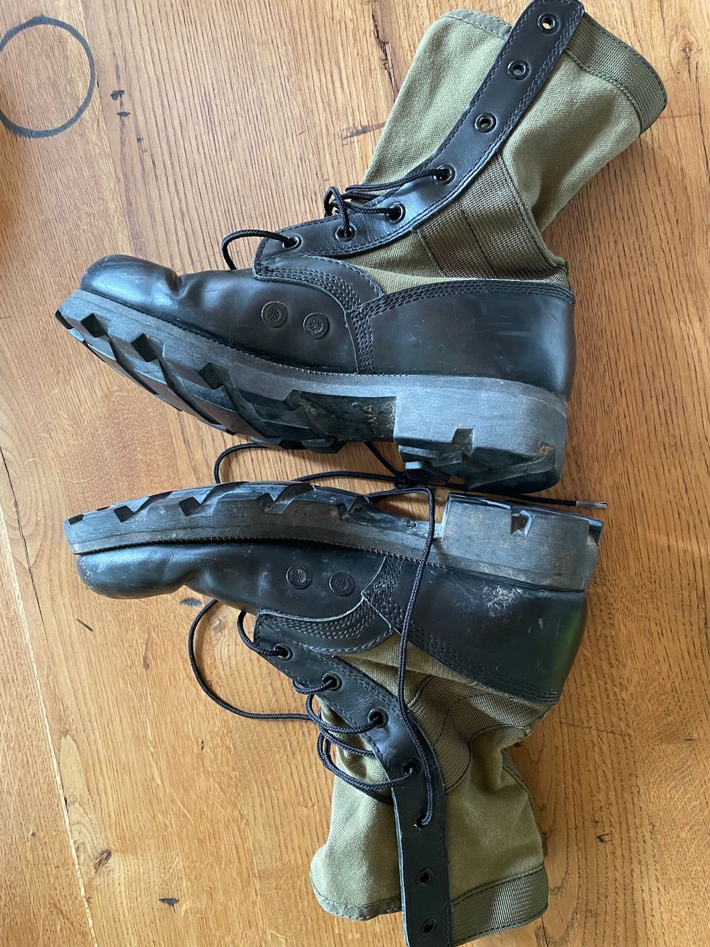 Scarpe da uomo: Bottes de combat style Vietnam us army – Usato da Oberbütschel venduto da Woodie2005 3