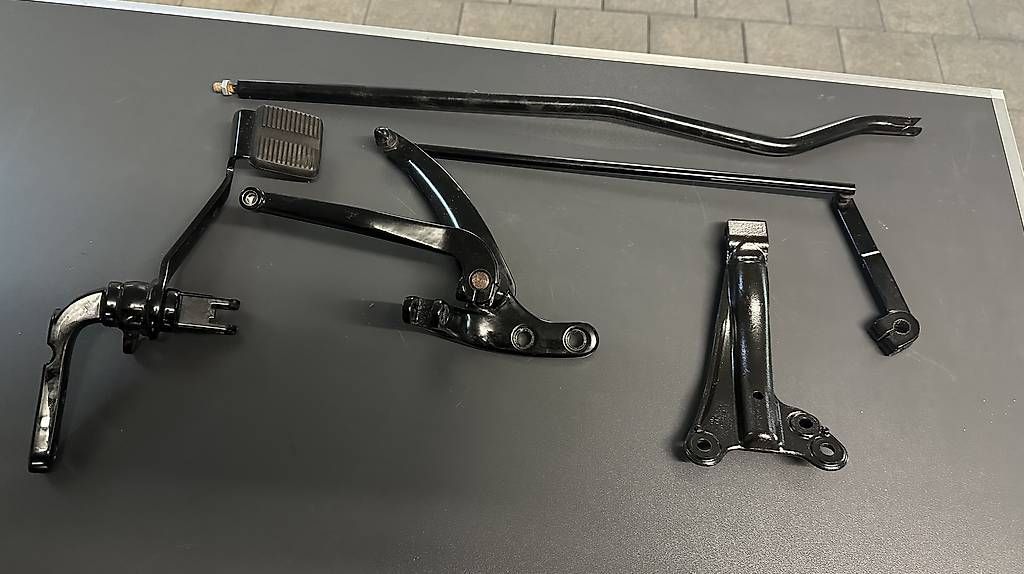 Alle Motorradersatzteile: Fussrasten-Vorverlegung Harley-Davidson Dyna FXDLS 2016 – Gebraucht aus Dagmersellen von tabula_rasa 2
