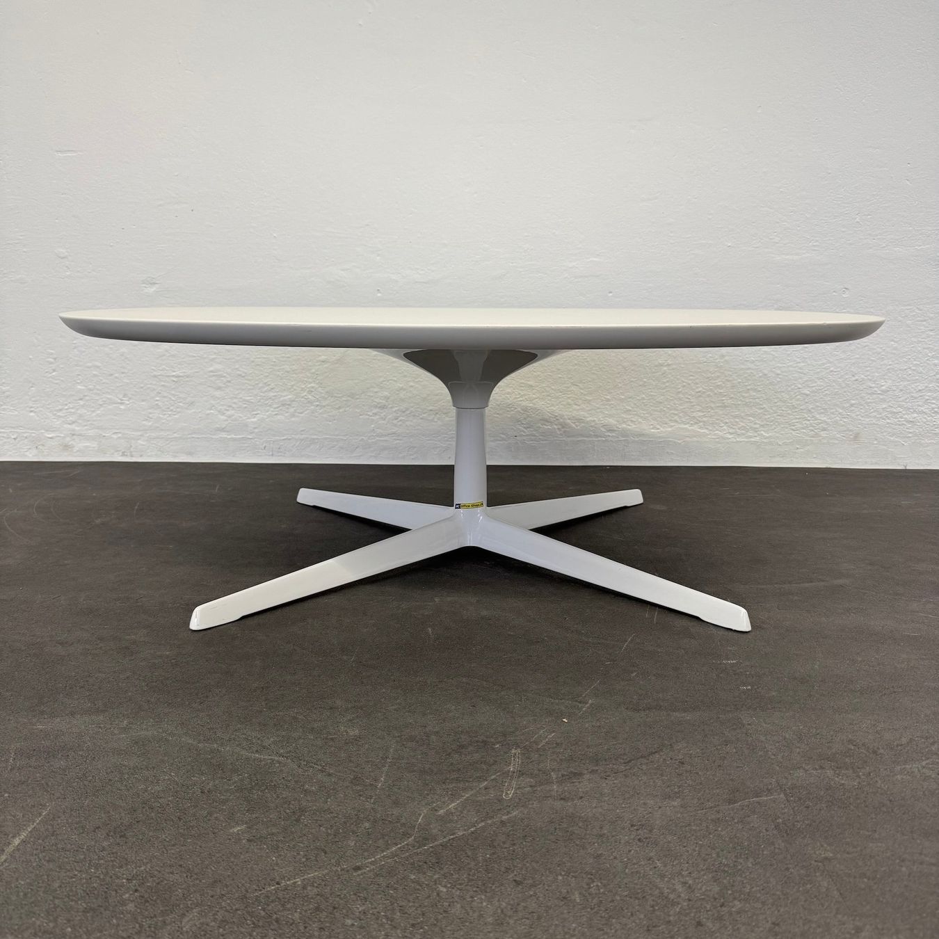 Arper Tavoli: Arper Eolo Loungetable – Usato da Schönenwerd venduto da mcofficeshop 3
