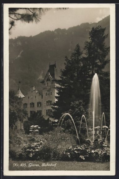 Cartoline postali: AK Glarus, Bahnhof mit Springbrunnen – Usato da Berlin venduto da bartko-reher