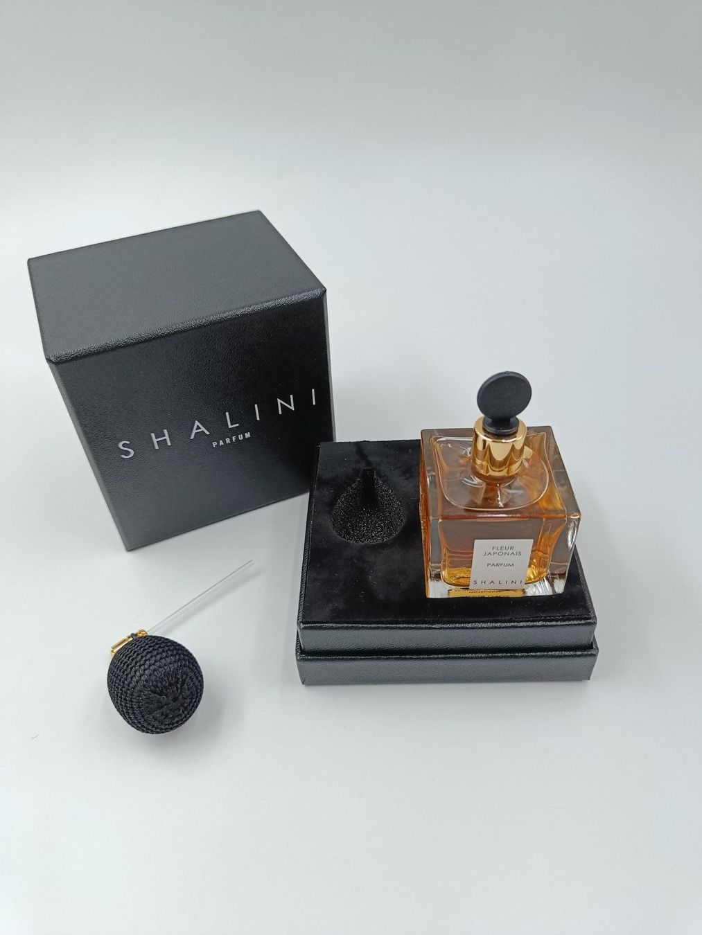 Profumi & Eau de Toilette: SHALINI EAU DE PARFUM " FLEUR JAPONAIS ", 50 ML – Nuovo e nell'imballaggio originale da Luzern venduto da EdiGem 2