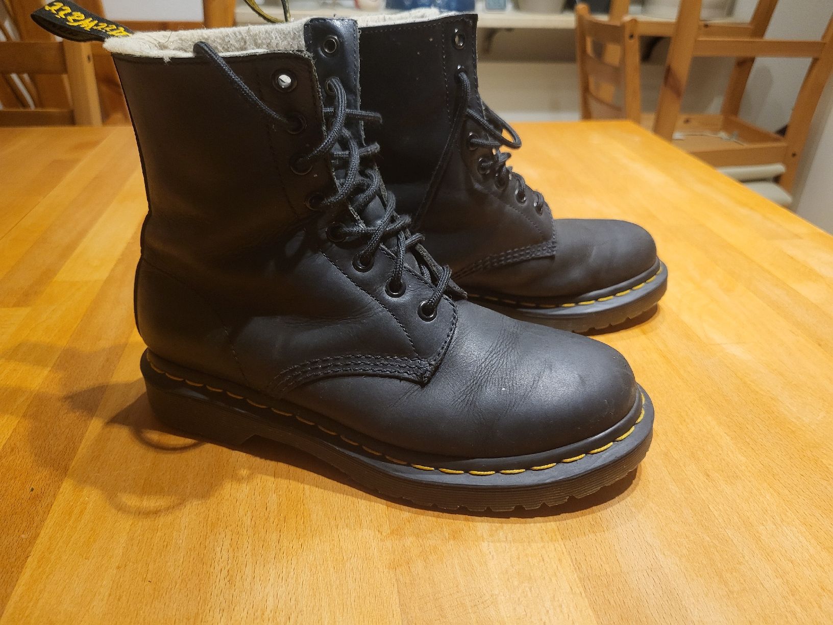 Scarpe da donna: Dr. Martens Winter-Stiefel Grösse 39 – Usato da Zunzgen venduto da tir_2gh6 1