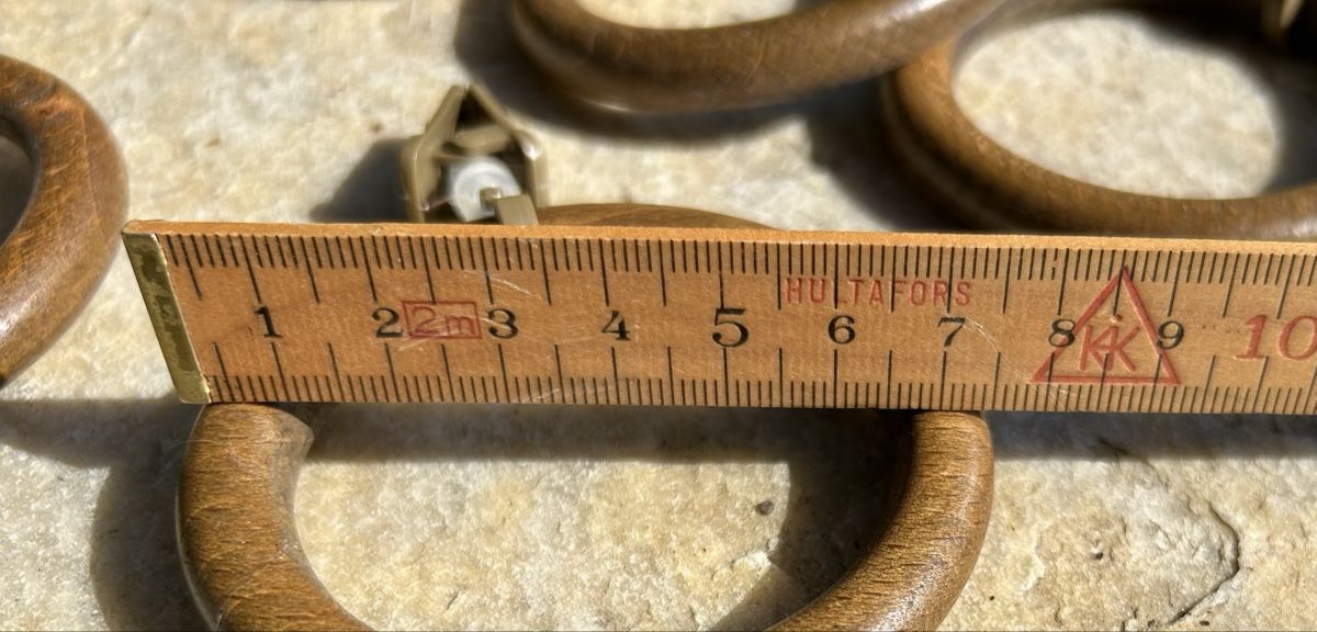 Altro per la casa: Vorhangringe Holz mit Clips  – Usato da Lengnau AG venduto da m5f1r9 4