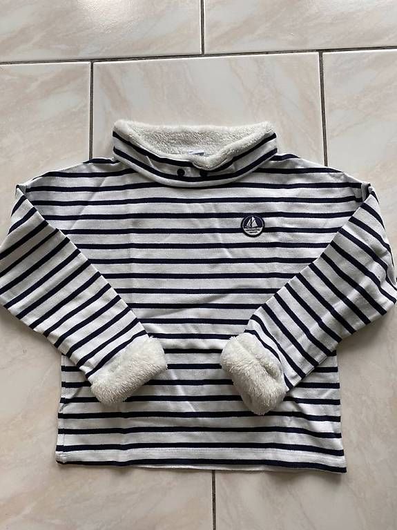 Kleiderpakete & -sets: Vend lot habit enfant – Gebraucht aus Morrens VD von gia_sfs5 4