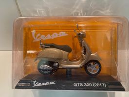 Vespa GTS 300 2017 1-18 / 497
