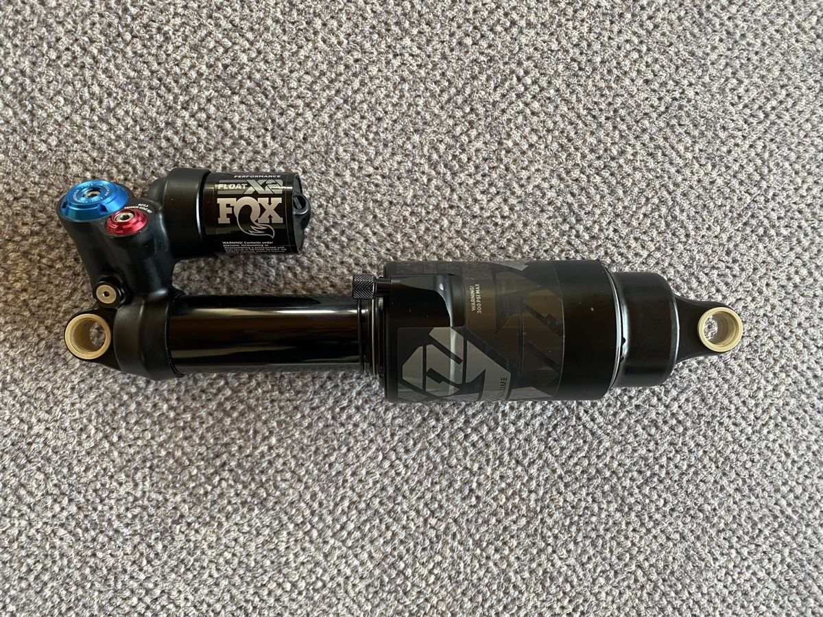 Fox Pièces détachées: Fox Dämpfer Float X2 Performance 250x75 gebraucht – D'occasion à Lantsch/ Lenz par Krawallier