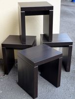 4 kleine Tische / 4 petites tables