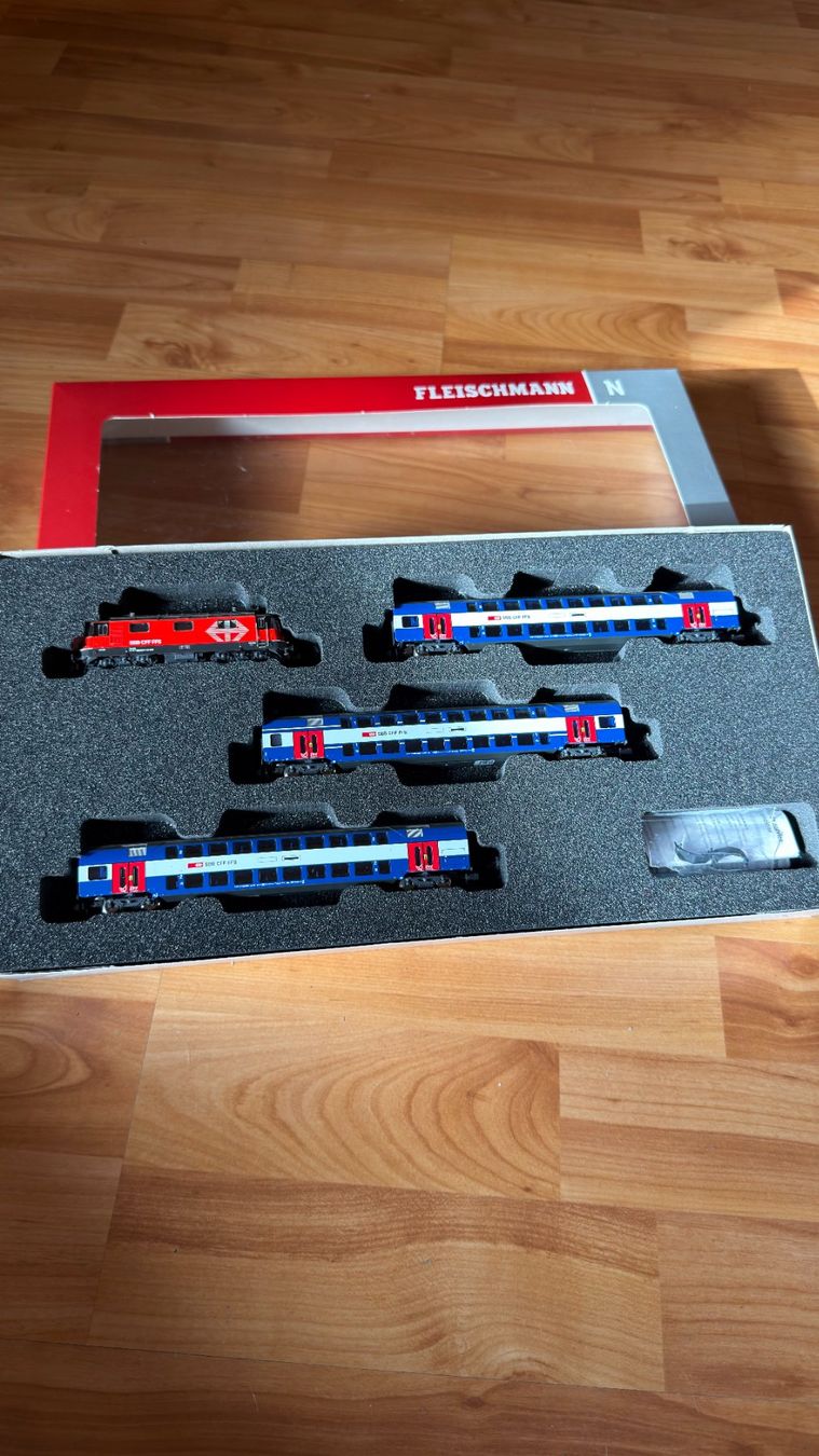 Fleischmann Modelleisenbahnen: Fleischmann SBB ZVV Lion – Gebraucht aus Préverenges von chrisch111