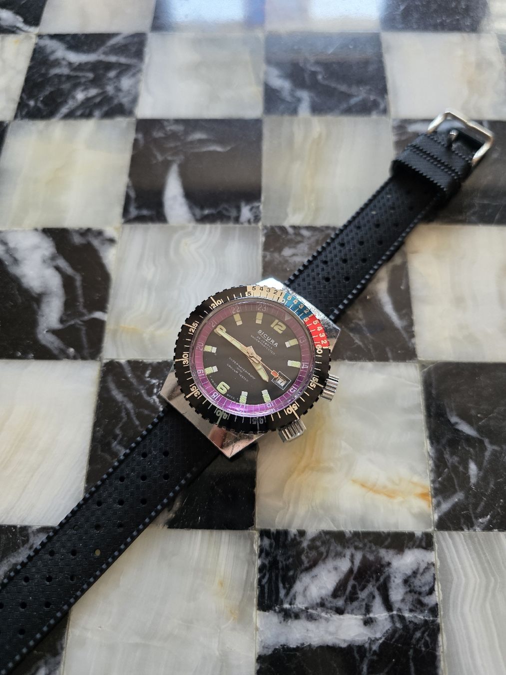 Sicura Orologi: Vintage Sicura Diver – Usato da Salmsach venduto da Vinted.by.Y.R 1