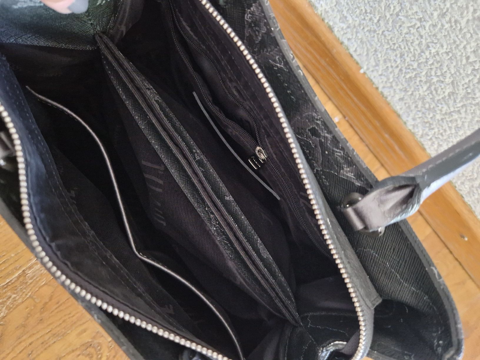 Alviero Martini Taschen für Damen: Edle Alviero Martini 1a Classe Handtasche – Gebraucht aus Kloten von somsing 3