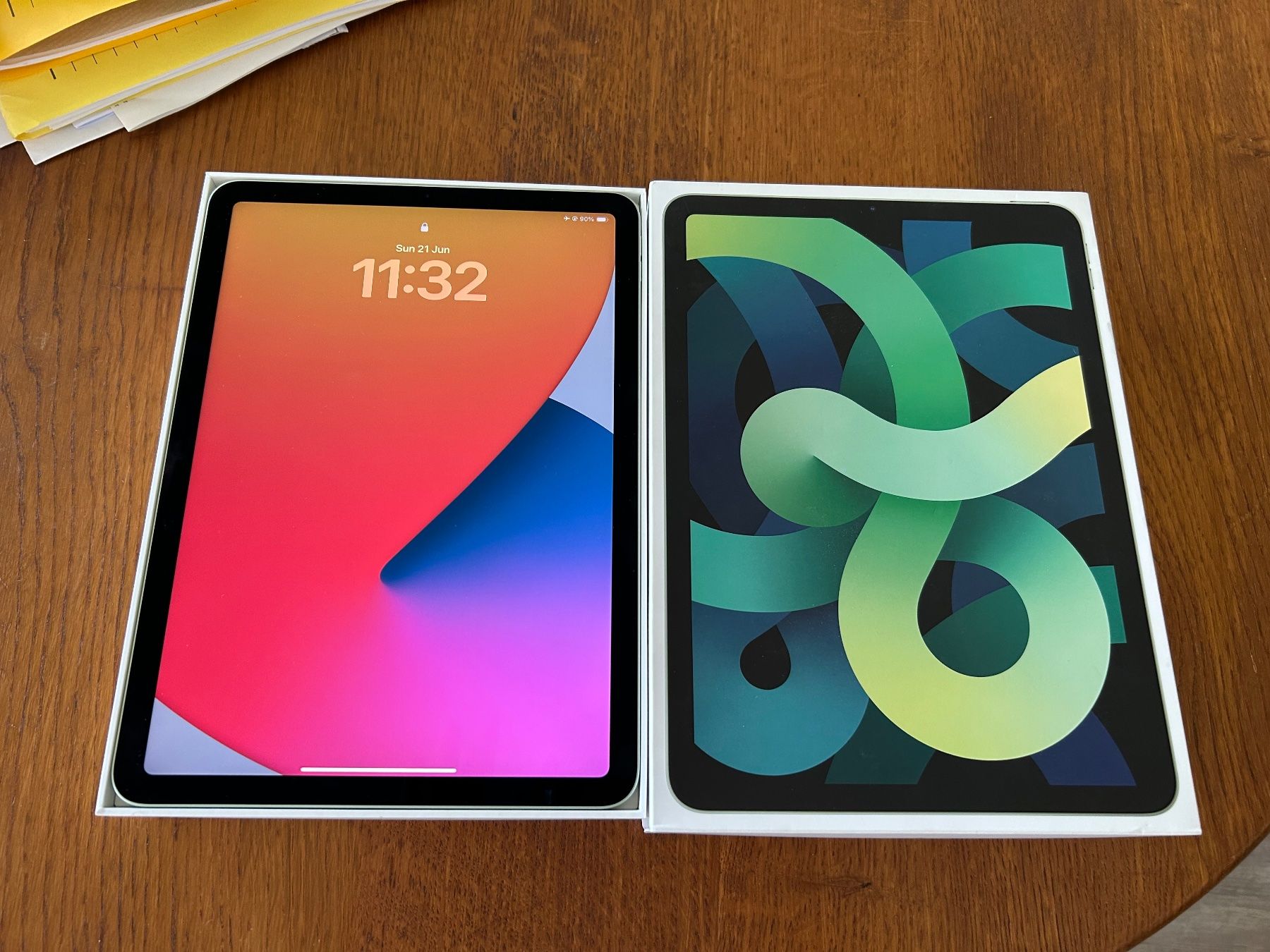 Apple Tablettes PC: iPad air 4 perfect condition plus accessories – Neuf (Voir description) à Lausanne par GuiLc 4