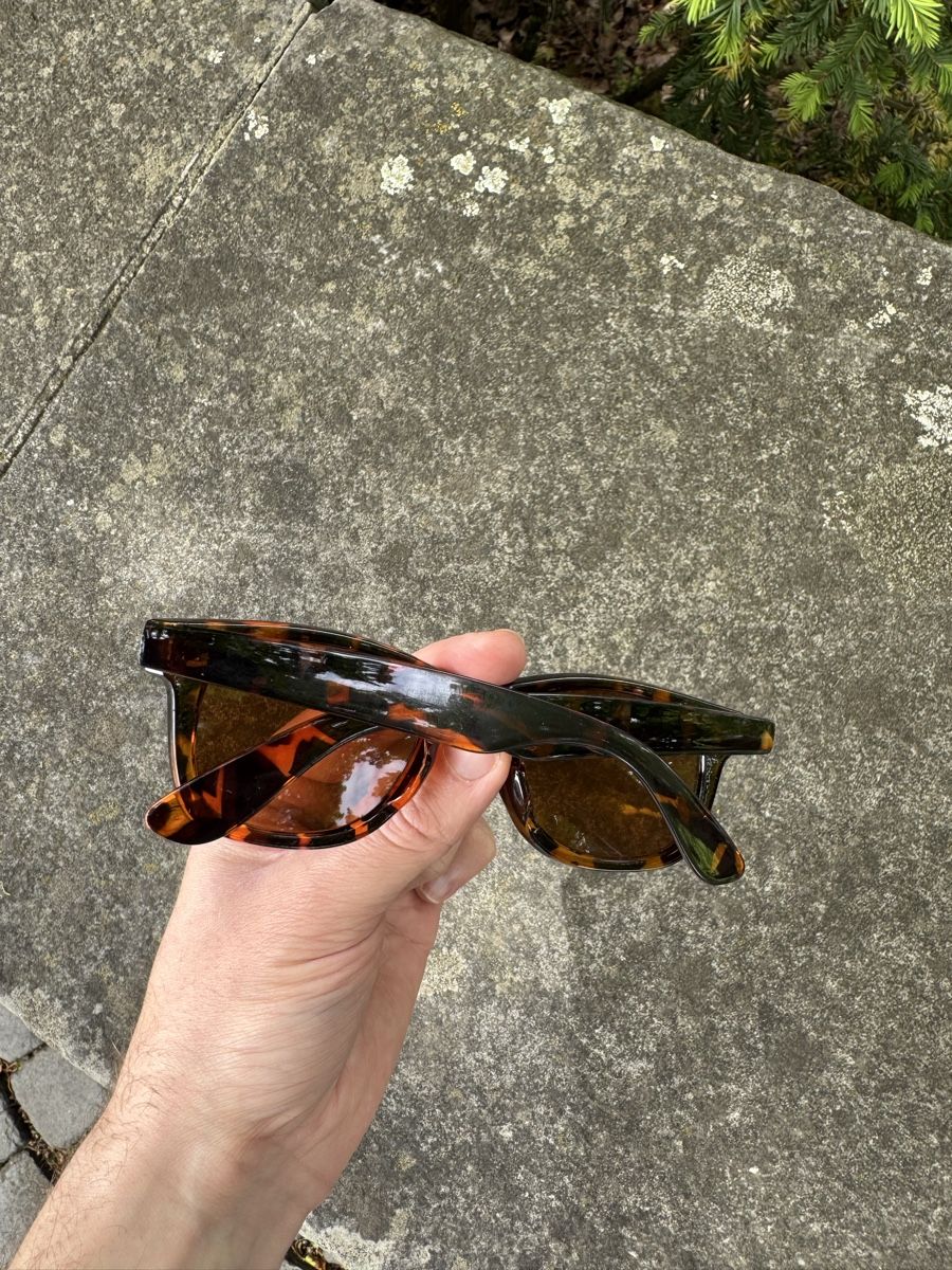 Lunettes & Verres: Vintage Thick Frame Sunglasses Black Brown – D'occasion à Effretikon par rus_2l2p 2