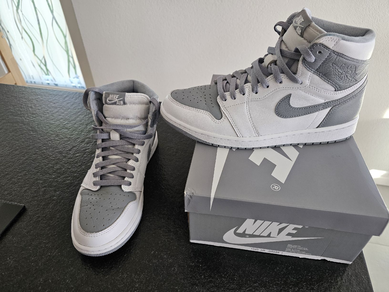 Jordan Herrenschuhe: Nike Jordan 1 Retro High OG Stealth – Gebraucht aus Assens von greg1285 3