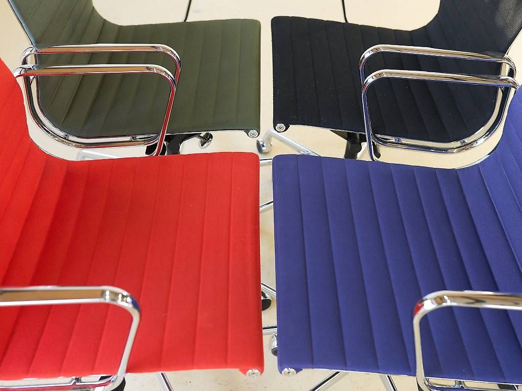 Chaises: Vitra Eames Bürostühle EA117 – D'occasion à Meinisberg par atelier_TILIJA 4