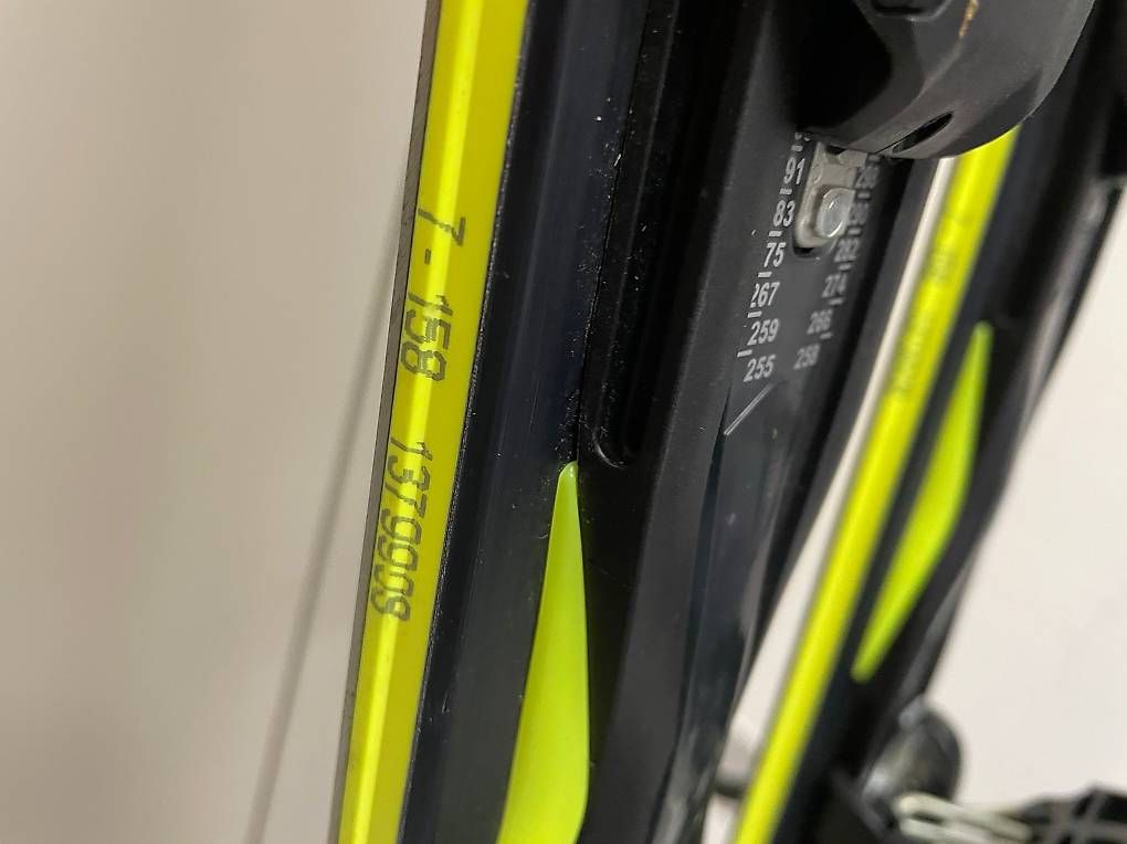 Skis: Equipement de ski  – D'occasion à Cugy VD par gro_lhw7 1