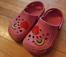 Kinder Clogs, rosa mit Regenbogen, Gr. 24