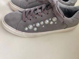MUST HAVE - stylische Damenschuhe mit Perlen, grau, 38