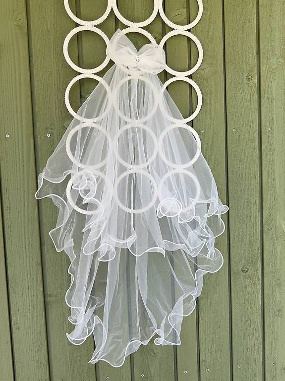 Vestiti: Schleier zu Hochzeitskleid – Usato da Winterthur venduto da Calculating.Infinity