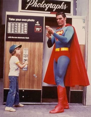Poster & Bilder: Superman Christopher Reeves Prop Display DC Comics Replika – Gebraucht aus Schlieren von Moviepropde 2