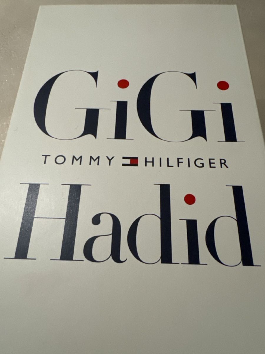 Tommy Hilfiger Scarpe da donna: GIGI HADID Sneaker Grösse 41 limitierte Edition NEU – Nuovo e nell'imballaggio originale da Romanshorn venduto da san_9h2d 4