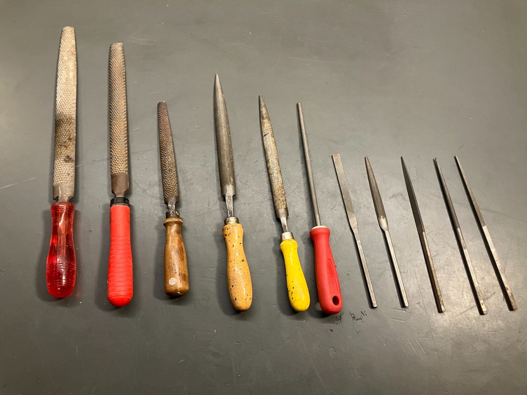 Tutti gli attrezzi: Post. div. Profi Metall & Holzfeilen ab 1.- – Usato da Lichtensteig venduto da Buy24International
