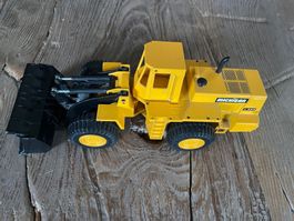 Radlader Michigan L320 Joal/Top Zustand