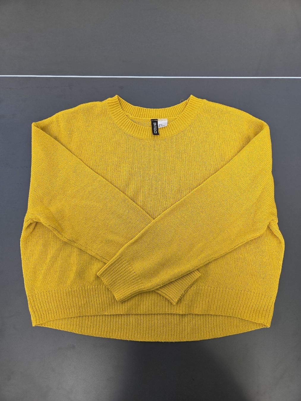 H&M Maglioni & Felpe: Damen Pullover H&M Divided gelb Grösse M – Nuovo (secondo la descrizione) da Zürich venduto da mi.ha.6