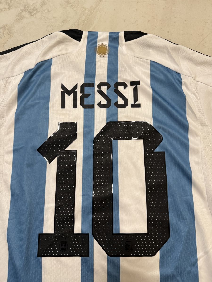 Adidas Maillots de corps & Pantalons: Argentinien Messi Trikot WM 2022 – Neuf (Voir description) à Bronschhofen par leo_99hp 5
