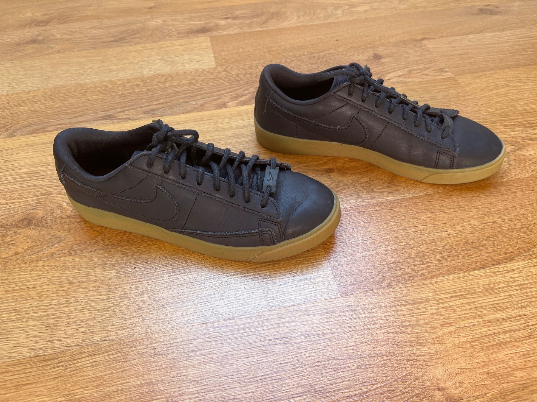 Nike Scarpe da uomo: Nike taille 39 - comme neuf – Nuovo (secondo la descrizione) da Genève venduto da fyshbird