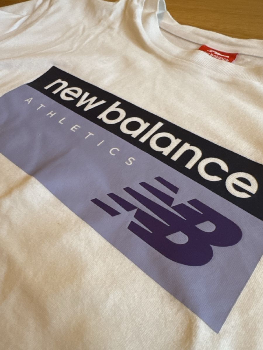 New Balance T-shirts: new balance shirt – D'occasion à Nidau par stubeee 1