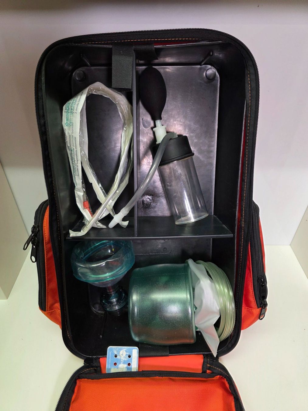 Medizinische Geräte: Söhngen Notfallrucksack Rettungsrucksack mit Inhalt – Gebraucht aus Herisau von Dinge-in-Bewegung 3