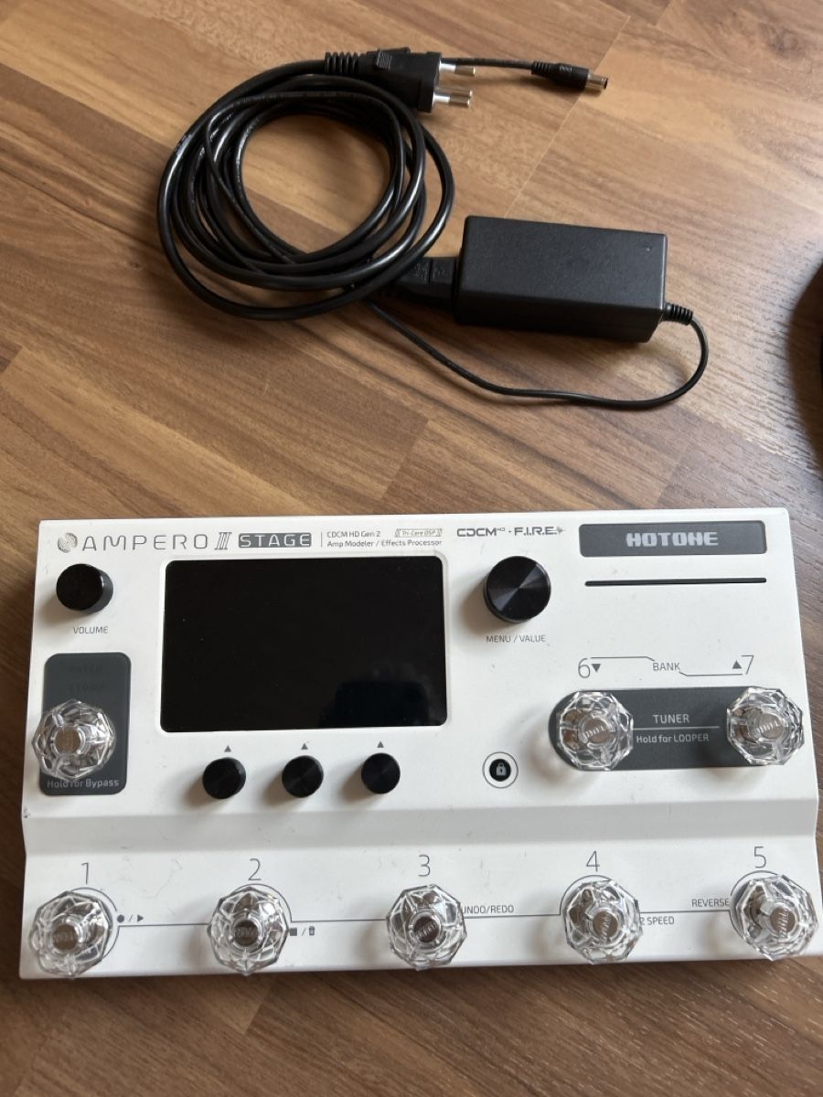 Instruments de musique: Hotone Ampero II Stage Multieffects – D'occasion à Magden par Vinci70 1